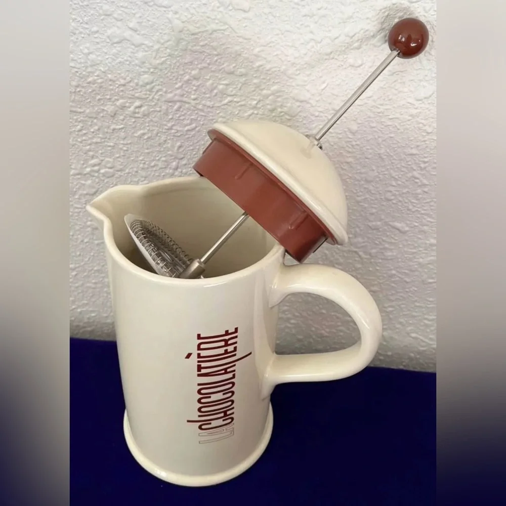 Crate & Barrel La Chocolatiere HotChocolate Pot Ceramic French PressFrother 34oz